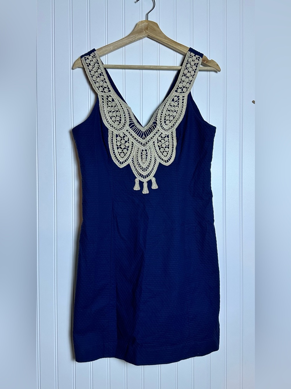 Lilly Pulitzer True Navy/Shimmer Gold Embroidered Neck Largo Shift Dress 6 - Picture 8 of 15